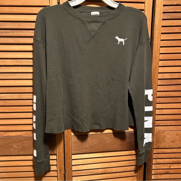 Victoria Secret’s PINK Green Relaxed Fit Waffle Knit Cropped Top - Picture 1 of 16